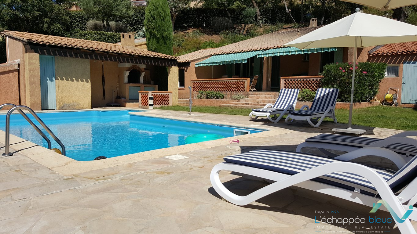 Pierre Et Vacances La Londe Les Maures Location vacances MAZET POUR 6 PERSONNES AVEC PISCINE PRIVEE